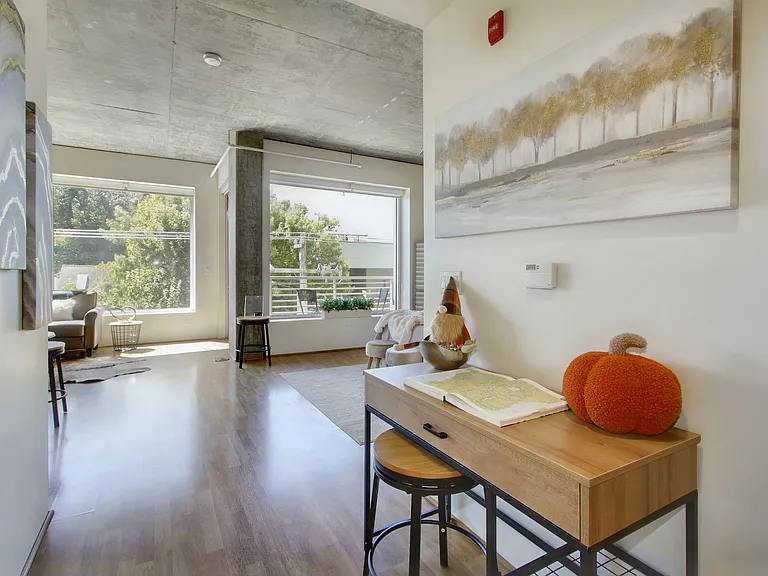1818 L St #515 — Photo 17