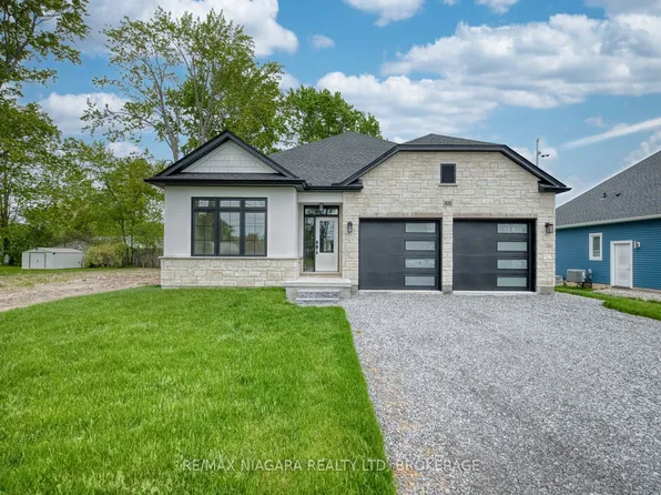 60 Pleasant Ave N, Fort Erie, ON L0S 1N0