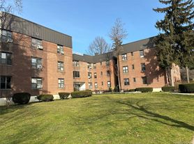 23 Schenck Ave