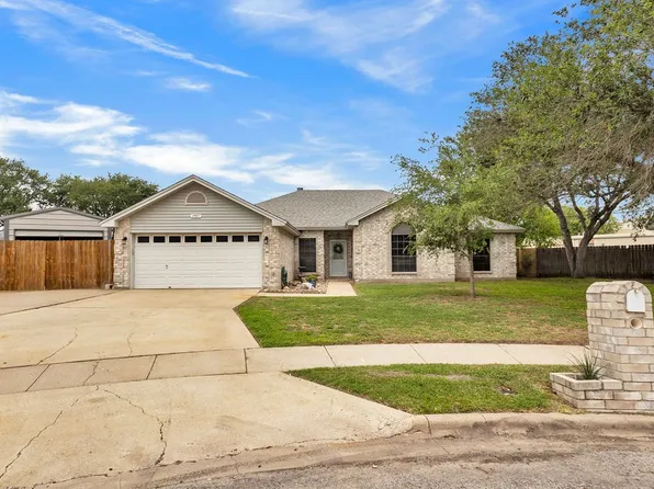 2409 Twin Oak Dr, Portland, TX 78374