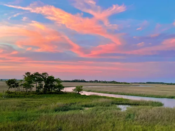 5 Waterway Island Dr, Isle Of Palms, SC 29451