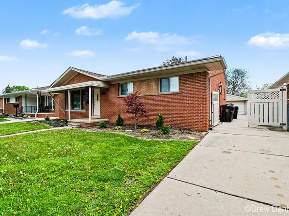 1797 Newman St, Trenton, MI 48183