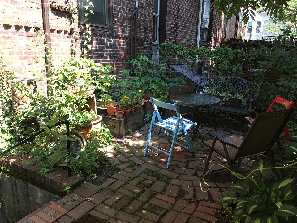 2nd image of 104 Magazine St #G