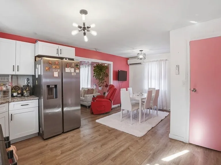 28 Warnock St #2 — Photo 3