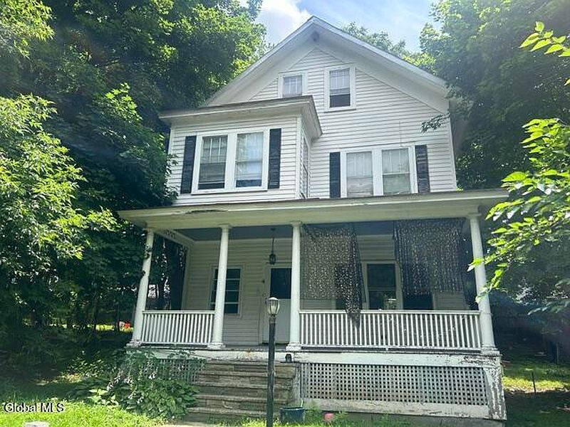 2nd image of 4 Walker Avenue