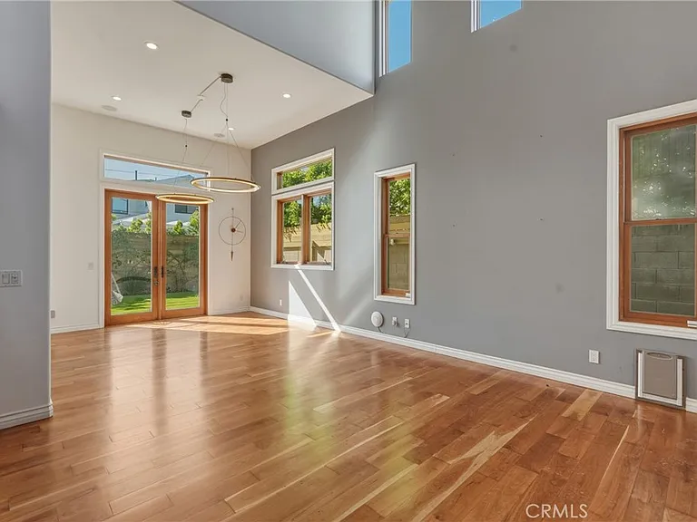 6750 Andover Ln — Photo 10