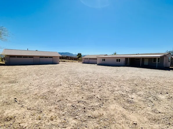 4586 Linden Dr, Topock, AZ 86436