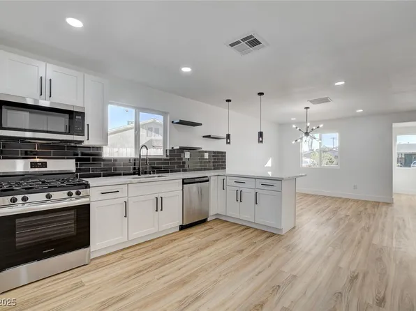 824 N 20th St, Las Vegas, NV 89101