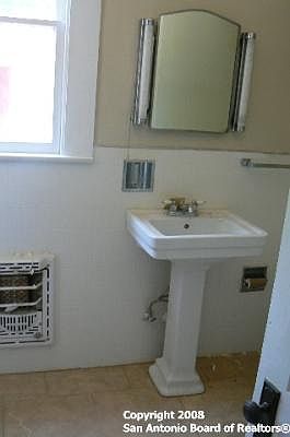 5th image of 2115 SACRAMENTO ST