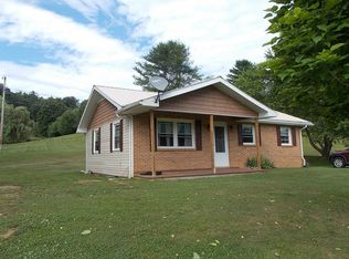 182 Honey Ln, Fries, VA 24330