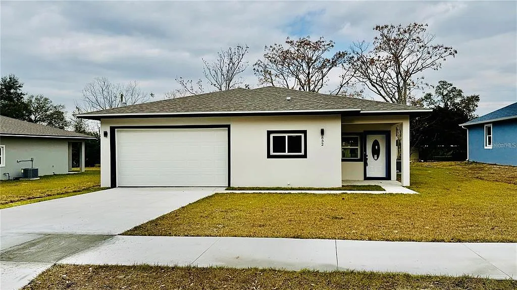 3 bed, 2.0 bath, 1413 sqft, $2,795 — Photo 1