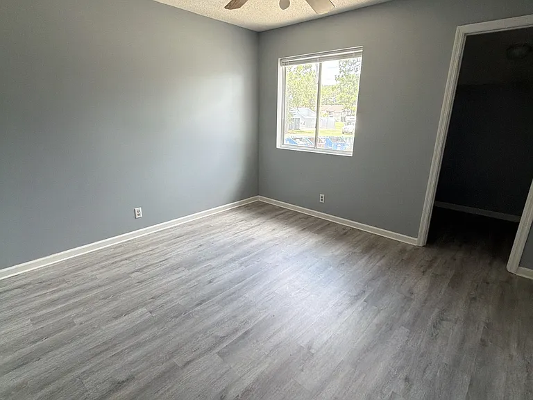 910 Brett Dr #60 — Photo 6
