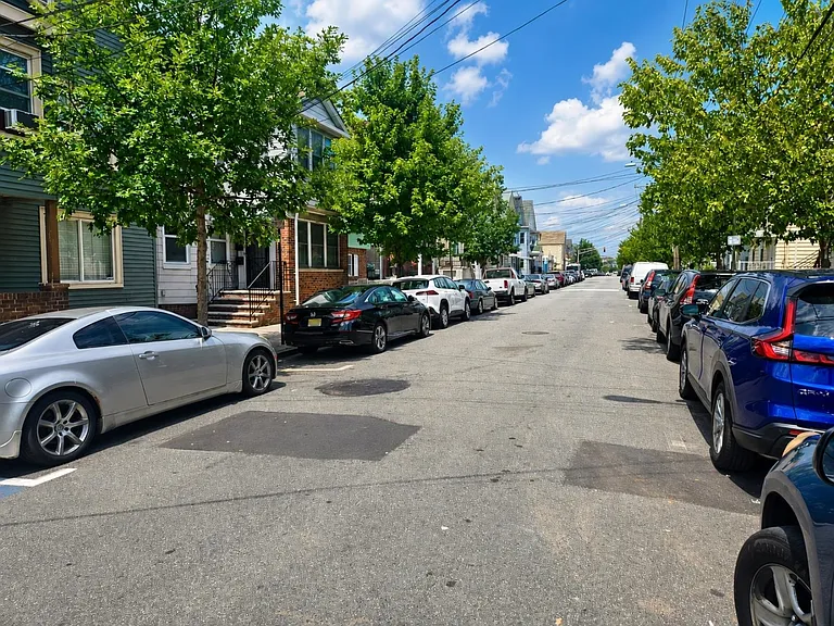 208 John St #2 — Photo 11