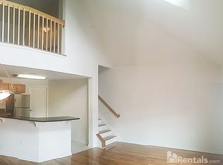 49 Pine Ln, Springfield, NJ 07081