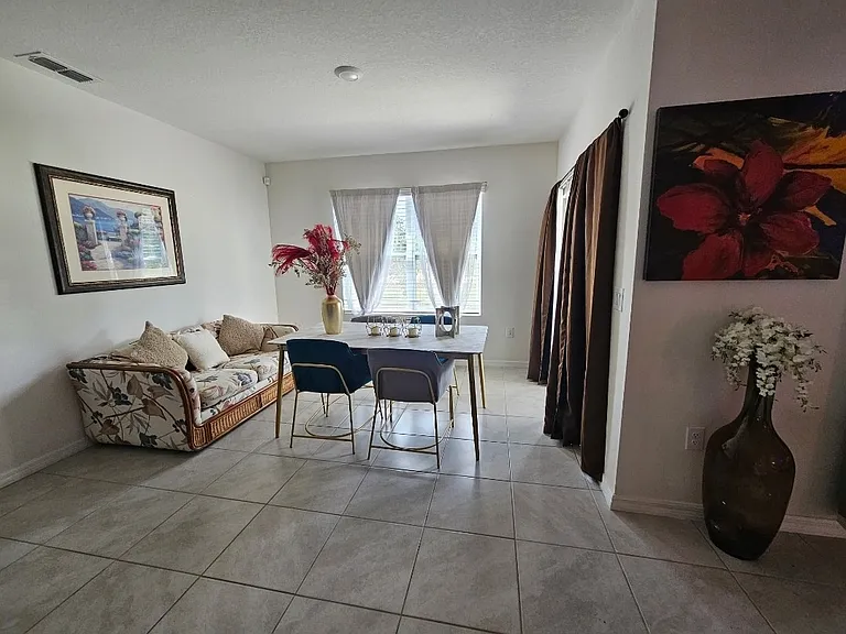 5753 Arlington River Dr — Photo 2