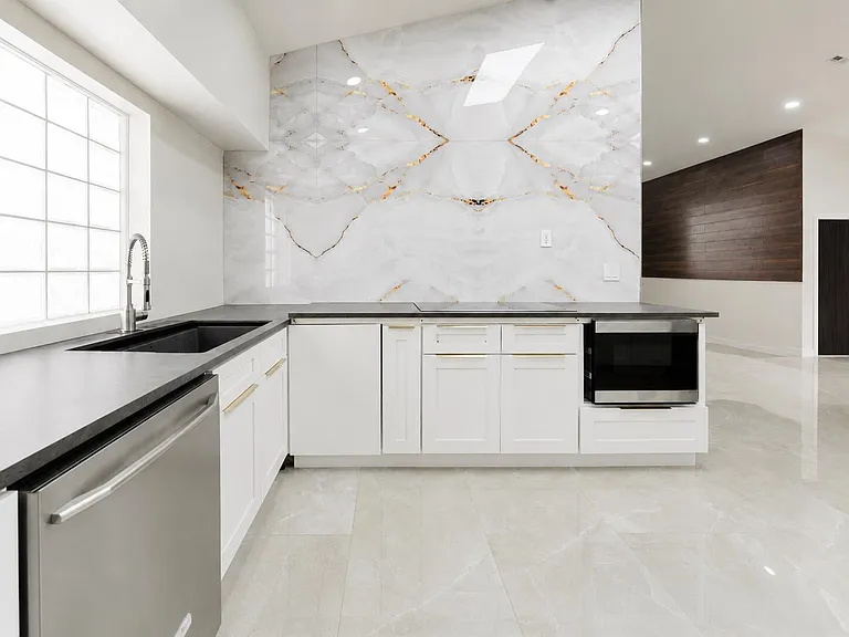 7512 Eagle Point Dr — Photo 15