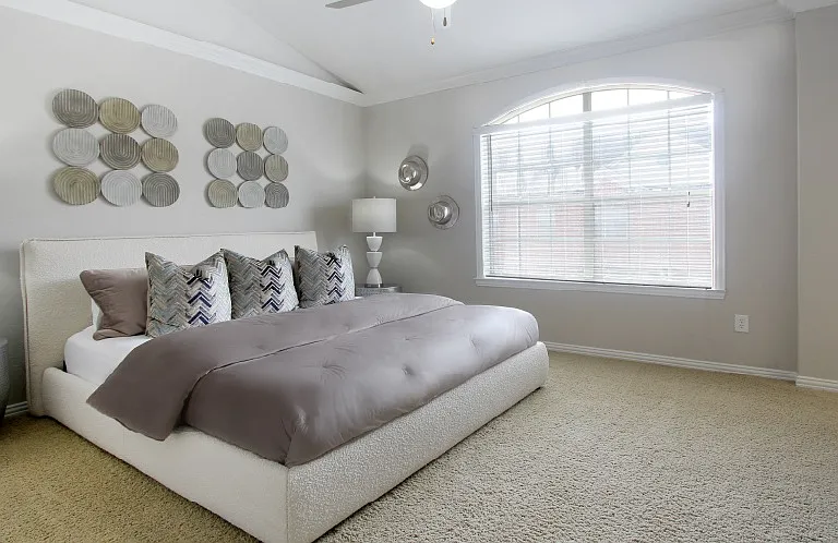 824 Bering Dr — Photo 8