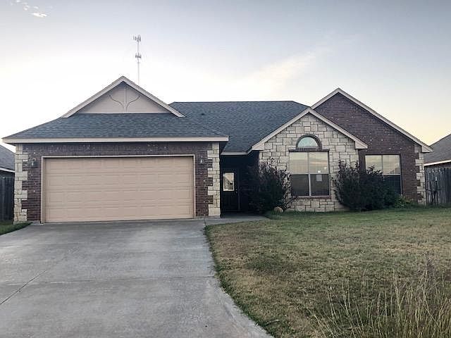 1st image of 414 N Mountain Meadow Dr