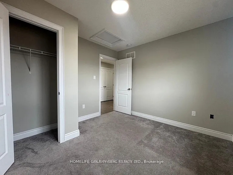 86 Nathan Cres — Photo 19