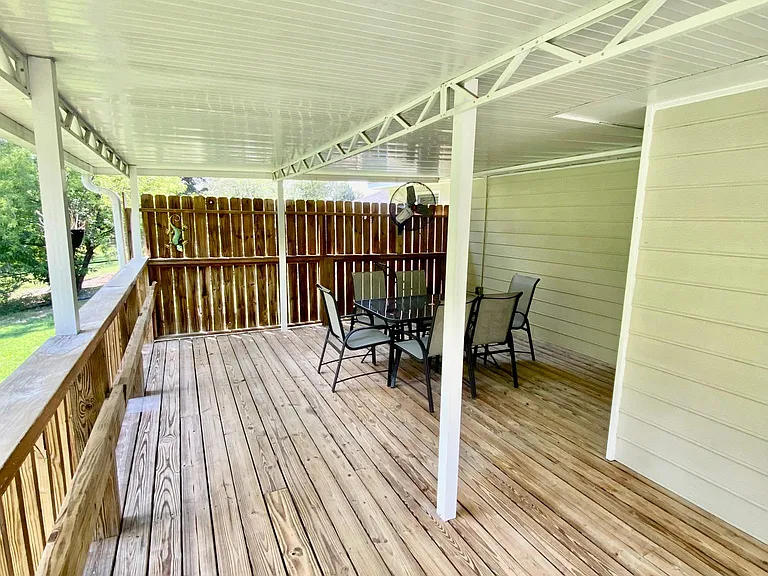 7036 Stoneybrook Dr — Photo 20