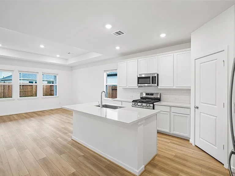 9715 Westminster Manor Dr — Photo 17