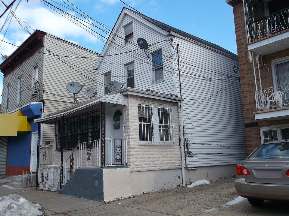 2nd image of 6122 Palisade Ave