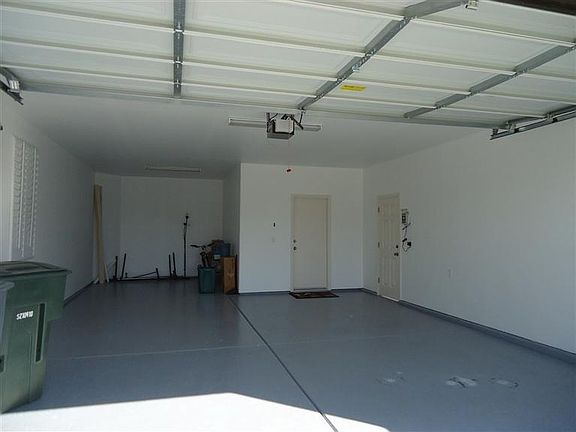 4th image of 3335 Sierra Madre Ave