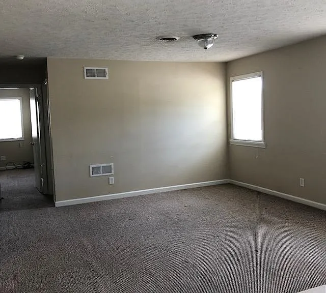9457 Lincoln Hwy — Photo 3