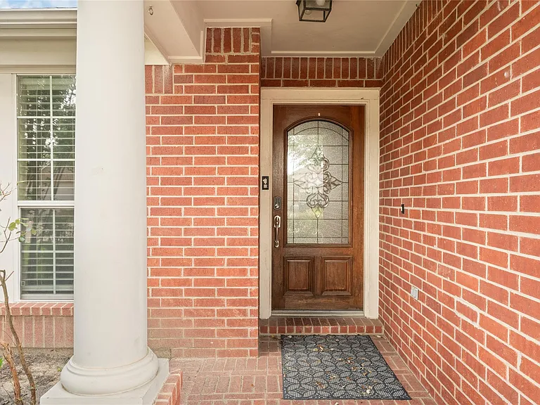 2822 Lakecrest Forest Dr — Photo 2
