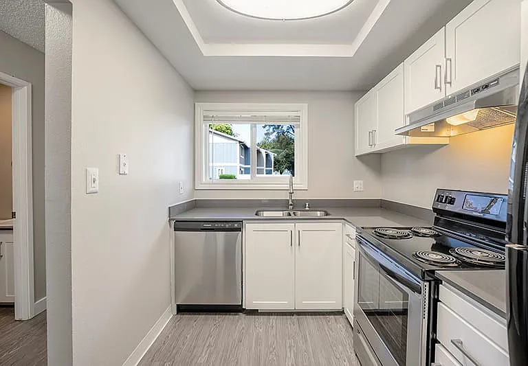 Sixty58 Townhomes — Photo 10
