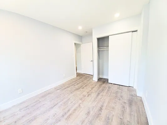 Rented by Rennit Inc. | media 7