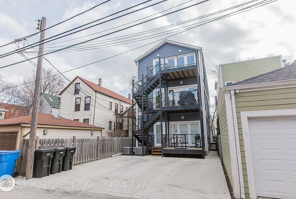 2nd image of 3114 N Southport Ave APT 2