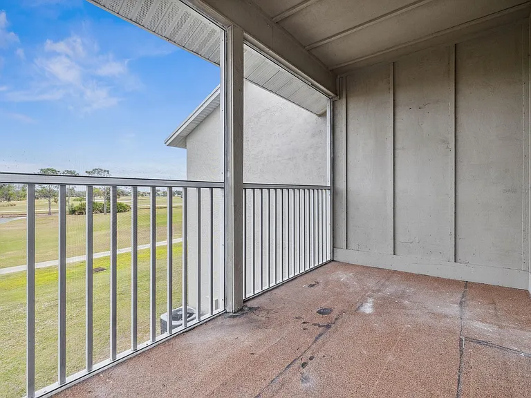 1350 Rio De Janeiro Ave — Photo 15