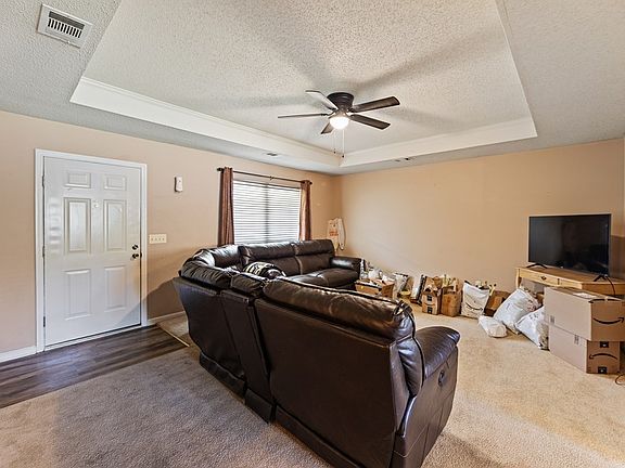 3rd image of 2416 Fernando Ct
