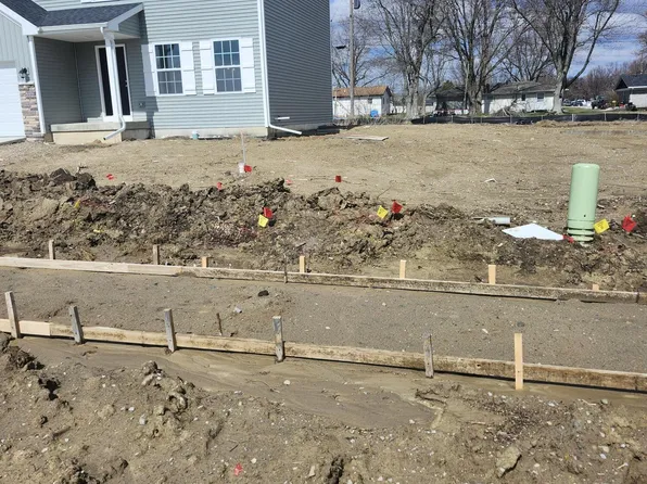 6690 W 159th Ave, Lowell, IN 46356