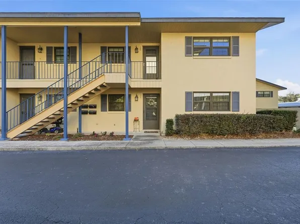 110 N Tremain St APT 109, Mount Dora, FL 32757