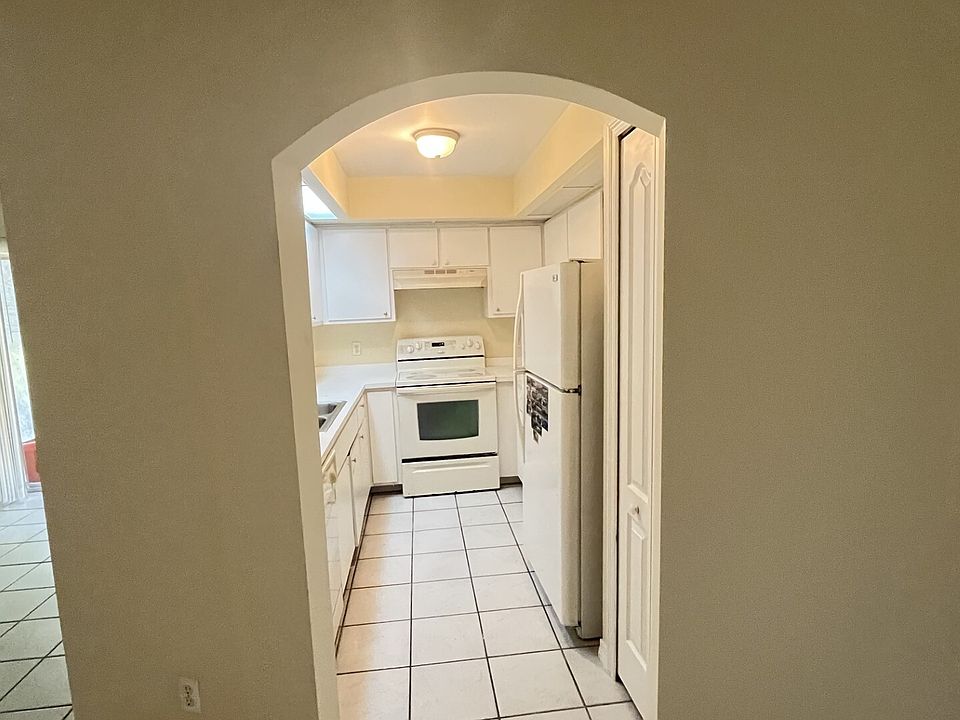 1st image of 2227 NE 6th St