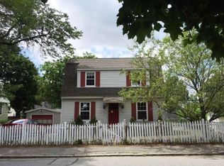 170 Hildreth St, Lowell, MA 01850