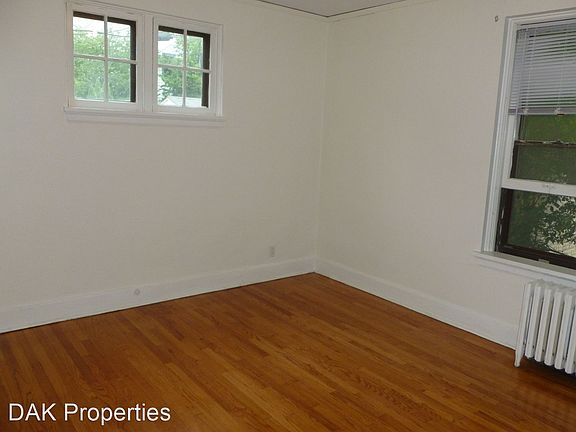 3rd image of 2937 N Bartlett Ave #5