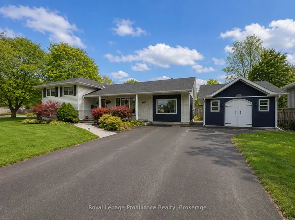 11 Stavebank Rd, Belleville, ON K8P 2N7