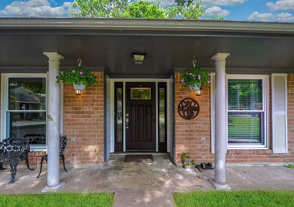 1st image of 7210 Bayou Woods Dr