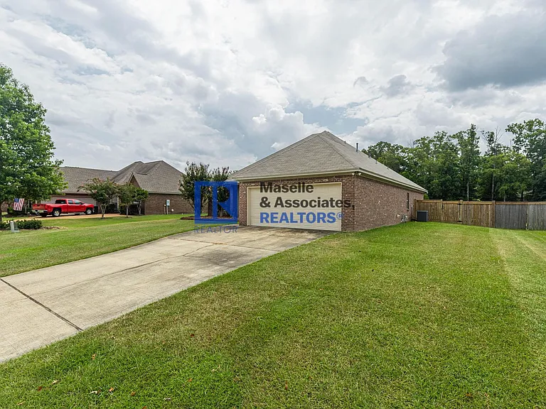 125 Mason Way — Photo 8
