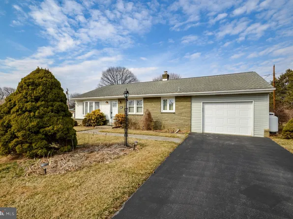 4619 Gary Rd, Orefield, PA 18069