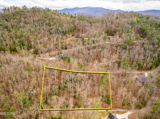 483 Chetola Trl, Townsend, TN 37882