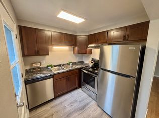 2210 Catalpa Rd APT D, Madison, WI 53713