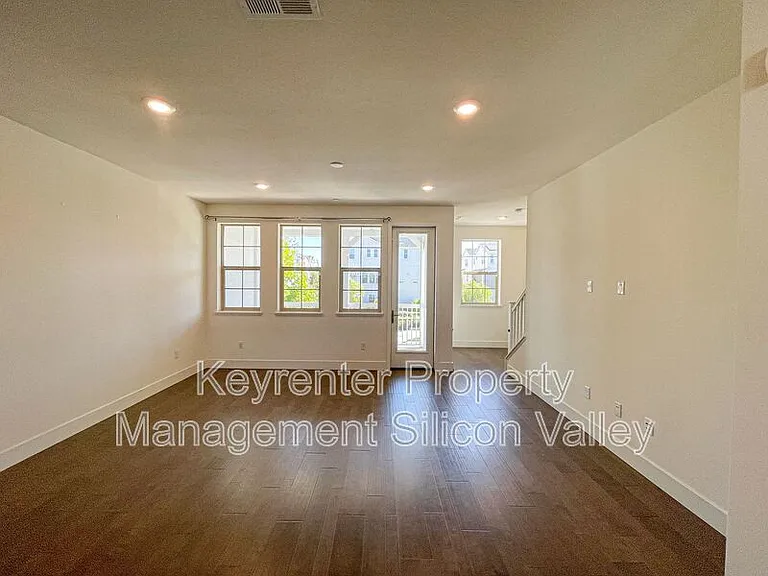 37549 Willow St — Photo 12