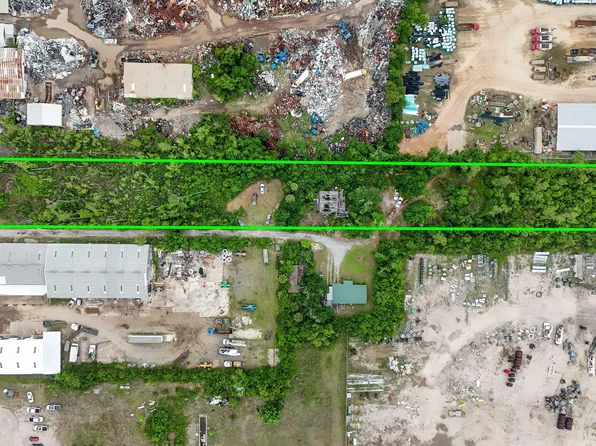 1137 1/2 E 15th St, Panama City, FL 32405