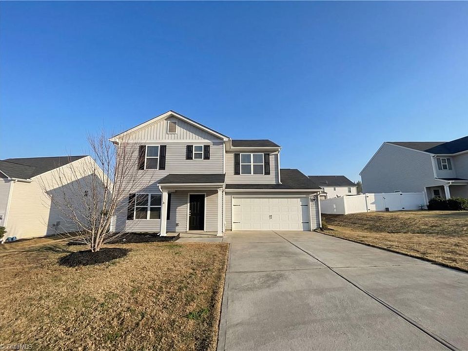 1st image of 211 Sumter Ct