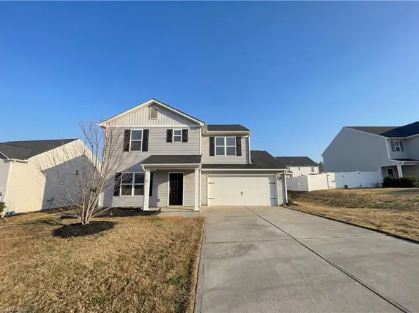 211 Sumter Ct, Burlington, NC 27217