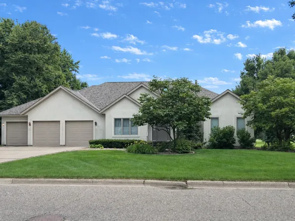 417 Golf Ter, Litchfield, MN 55355